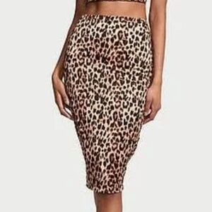leopard bebe pencil skirt xsmall